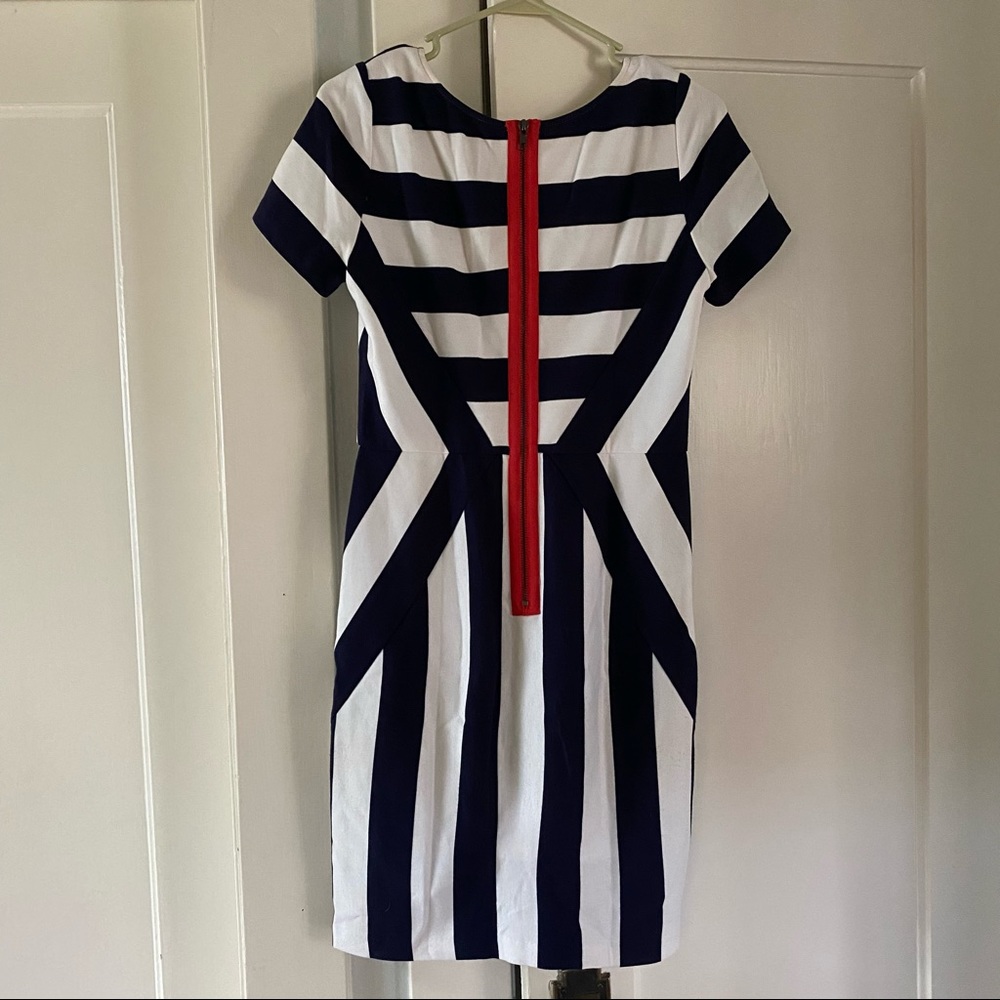 Unique & flattering navy white stripe sheath